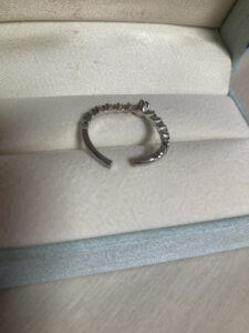 おたからやで査定したプラチナリングの切断面